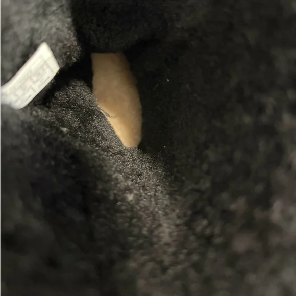 Ugg Classic Short ll chestnut boots black size 10 - Picture 9 of 9